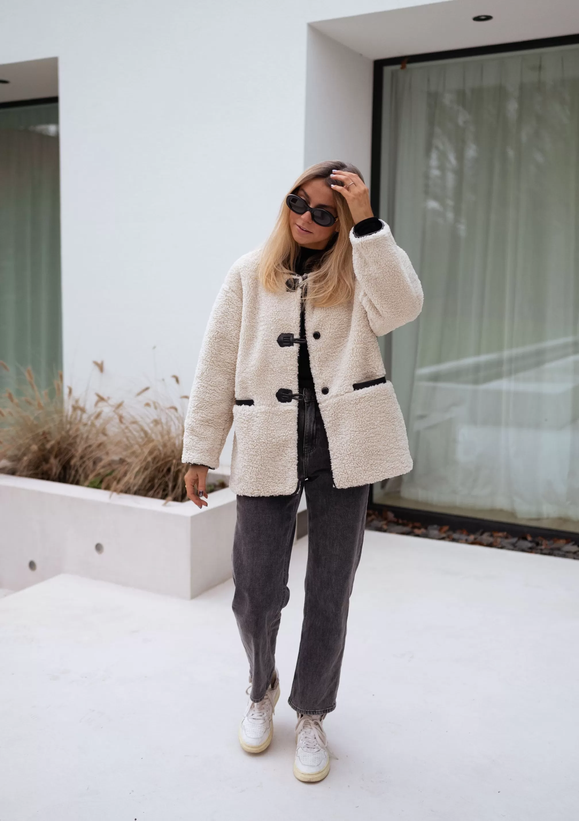 atlanta_jacket__ecru_in_faux_shearling_85820-2.webp Atlanta Jacket - -Easy Clothes Best Sale