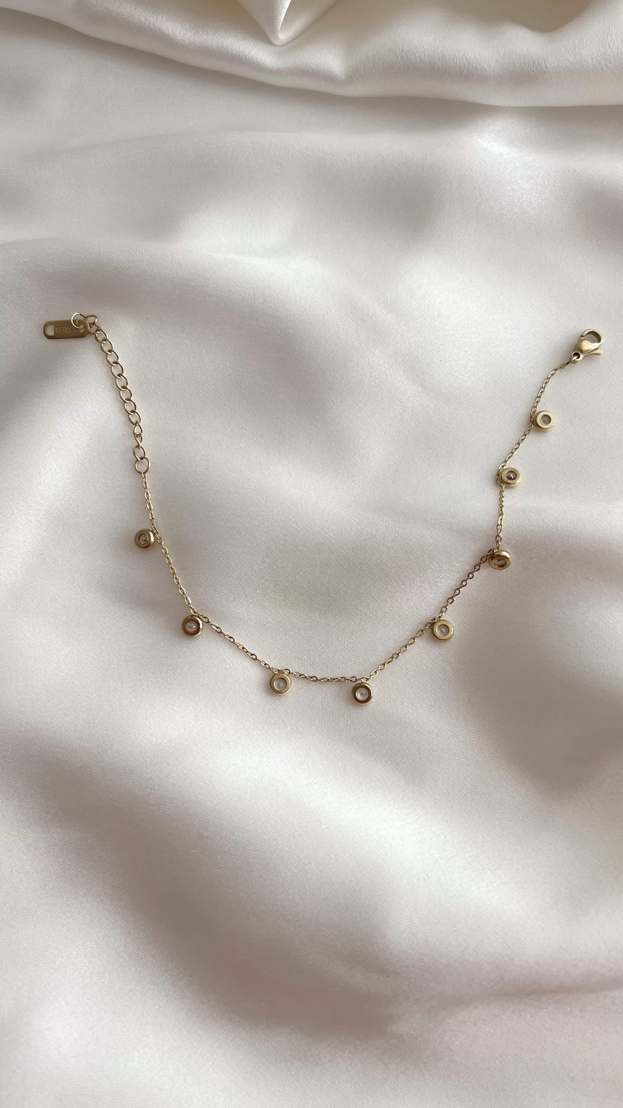 Bracelet Mietta Doré | Bracelet En Pierres Rondes | Prêt-à-porter En Ligne | -Easy Clothes Shop