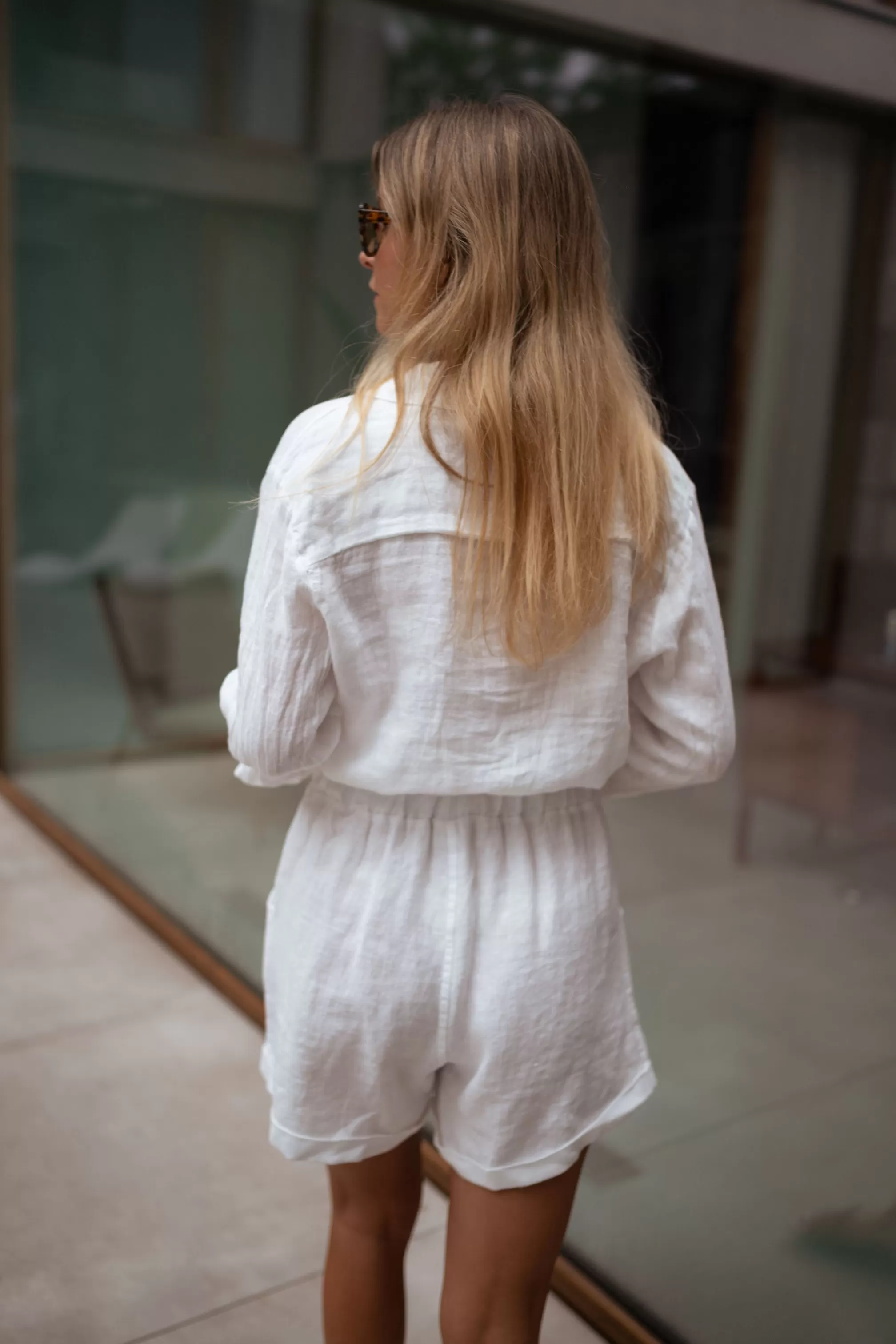 irini_linen_shorts__white_81521-3.webp Irini Linen Shorts - -Easy Clothes Best