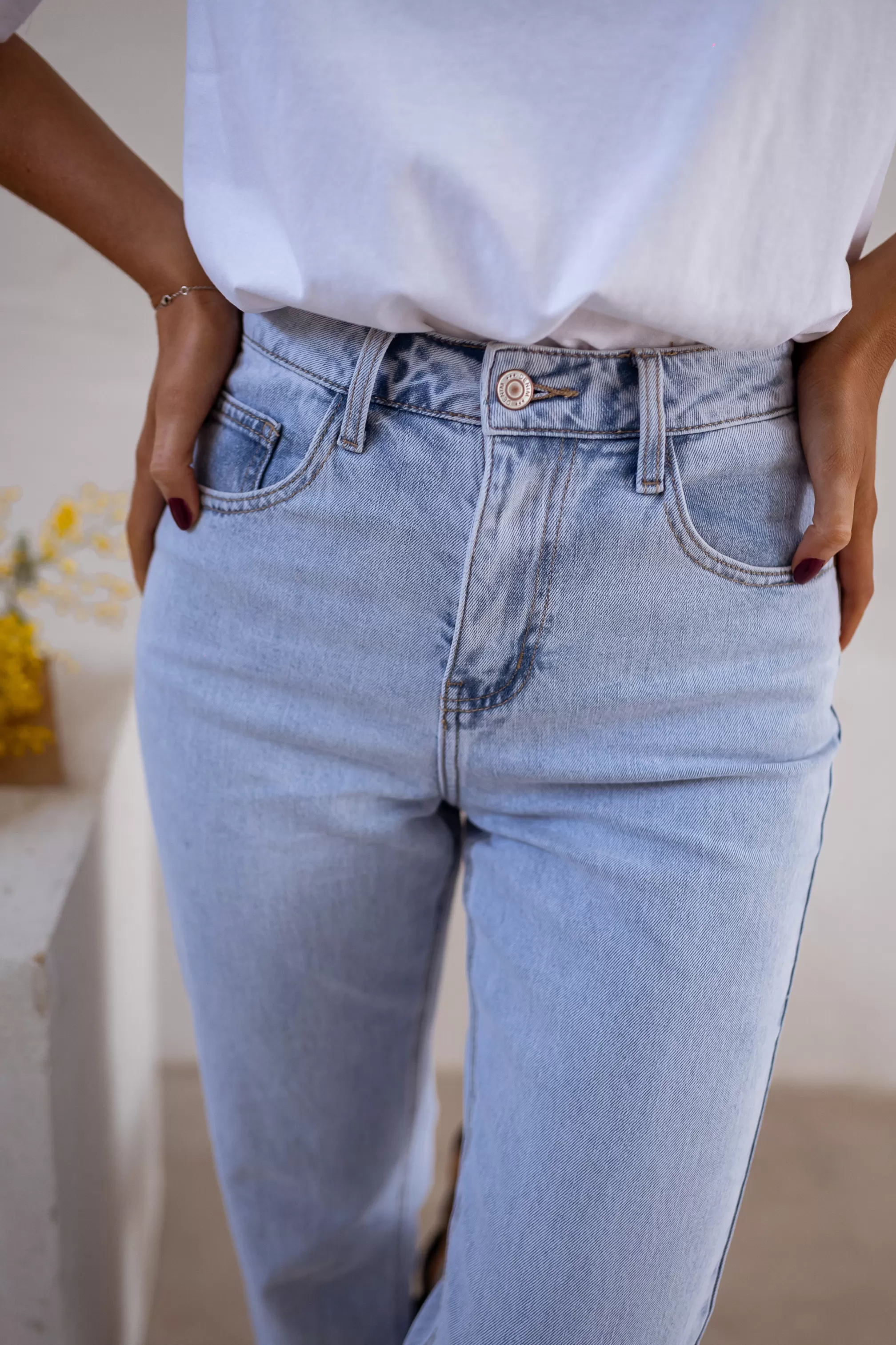 jeans_maddie__bleu_clair__taille_haute_80170-2.webp Jeans Maddie - -Easy Clothes Shop