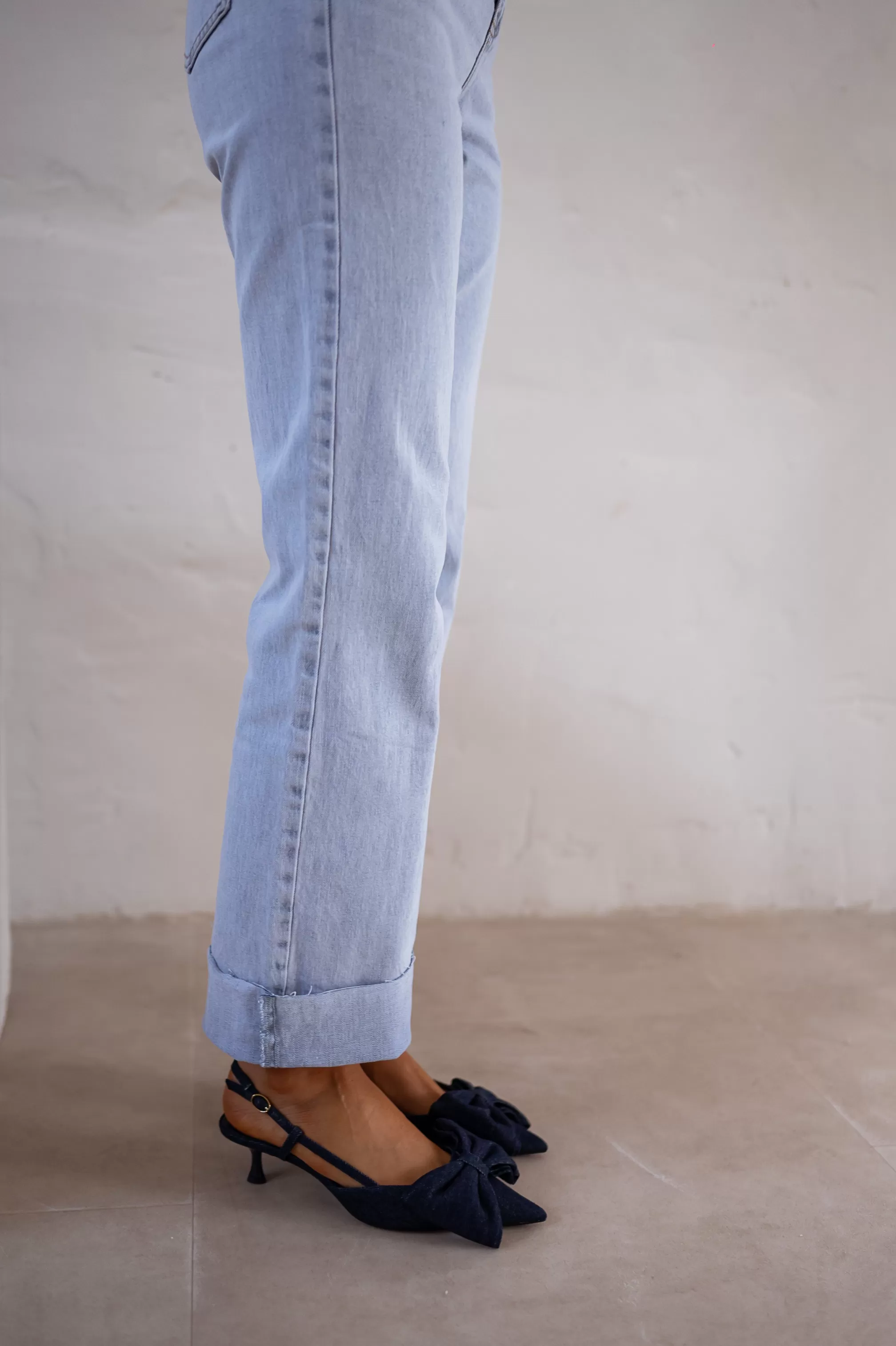 jeans_maddie__bleu_clair__taille_haute_80174-3.webp Jeans Maddie - -Easy Clothes Shop