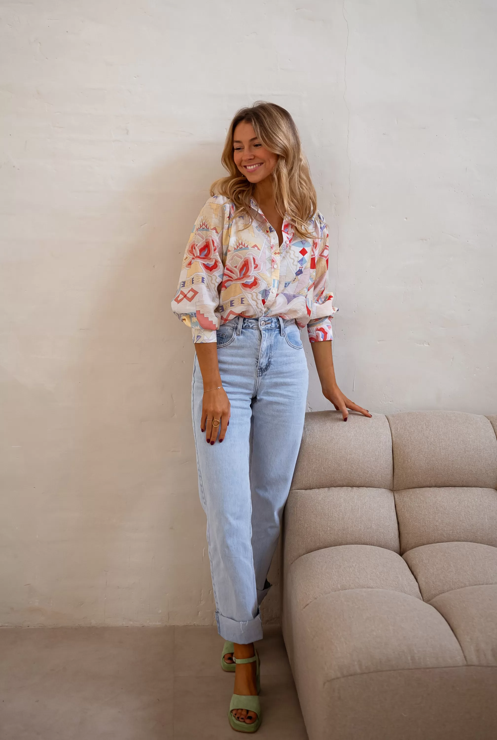 jeans_maddie__bleu_clair__taille_haute_80189-3.webp Jeans Maddie - -Easy Clothes Shop