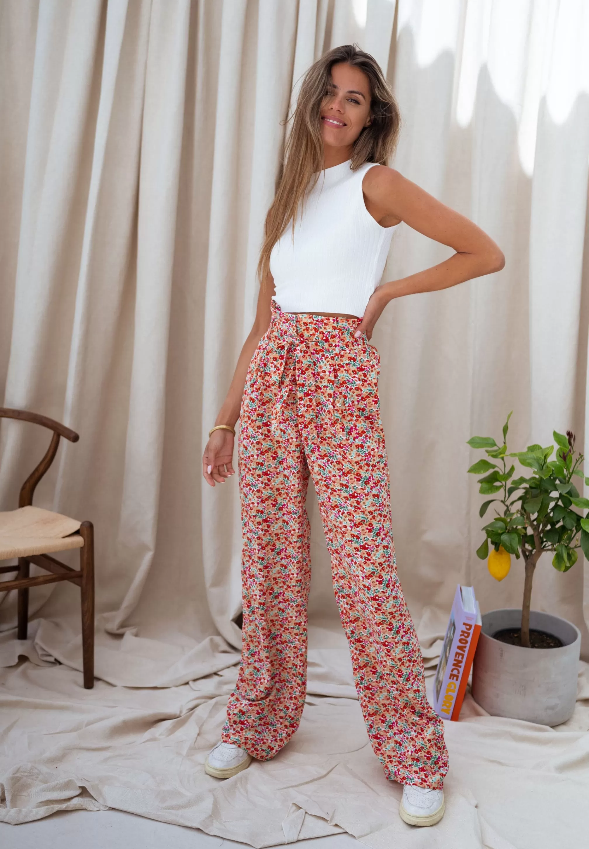 pants_benito__flowered_77443-3.webp Pants Benito - -Easy Clothes Flash Sale