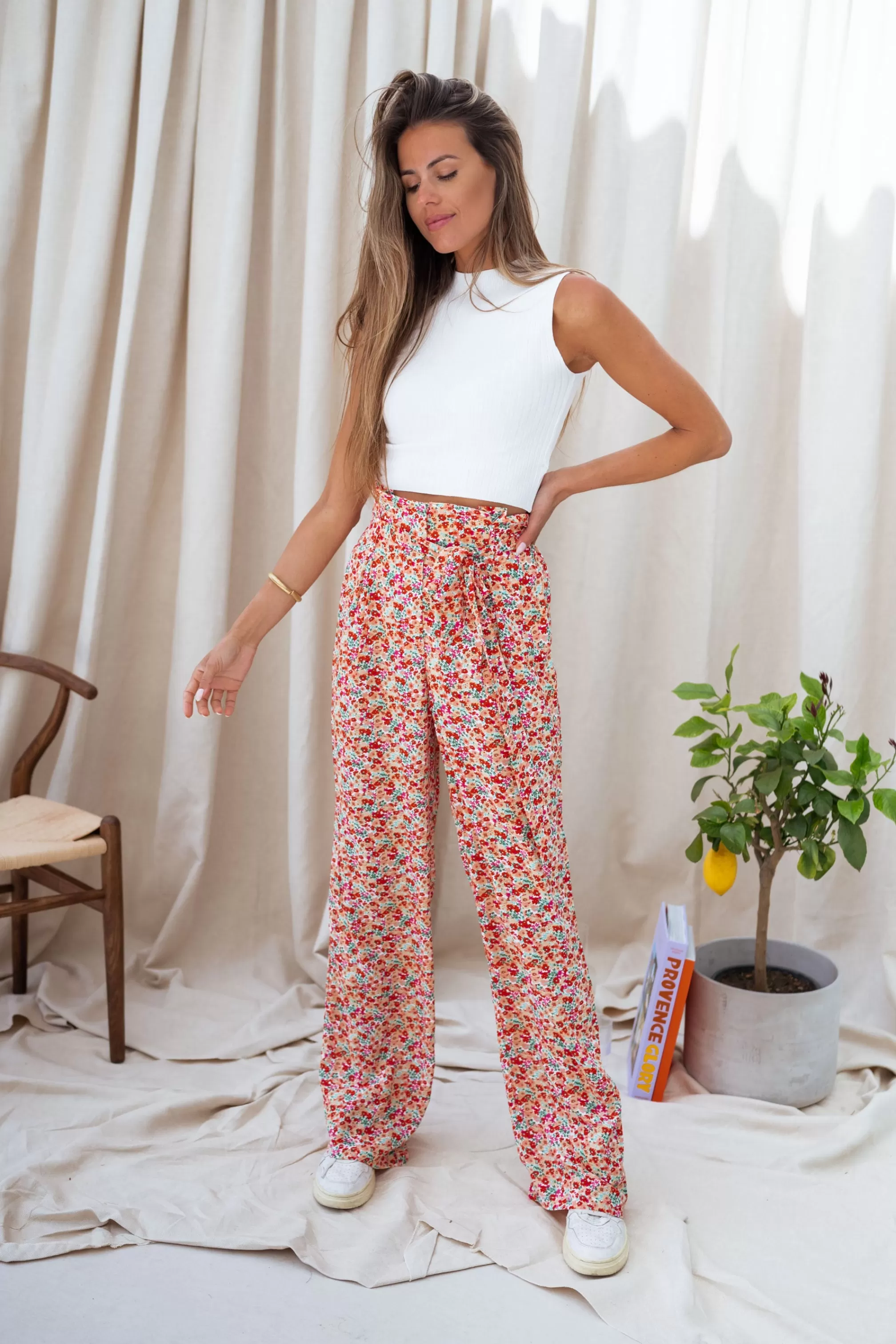 pants_benito__flowered_77449-2.webp Pants Benito - -Easy Clothes Flash Sale