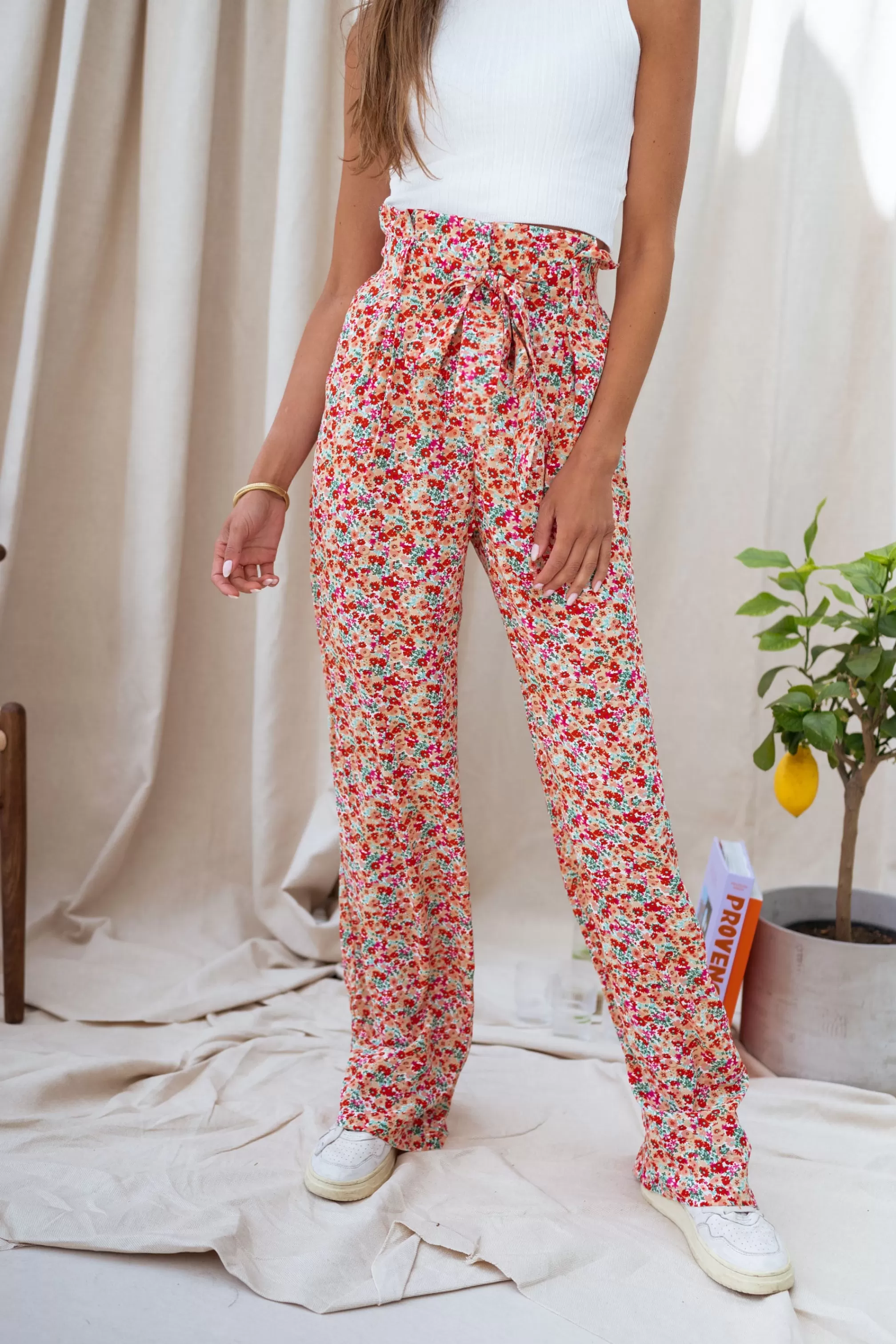 pants_benito__flowered_77450-2.webp Pants Benito - -Easy Clothes Flash Sale
