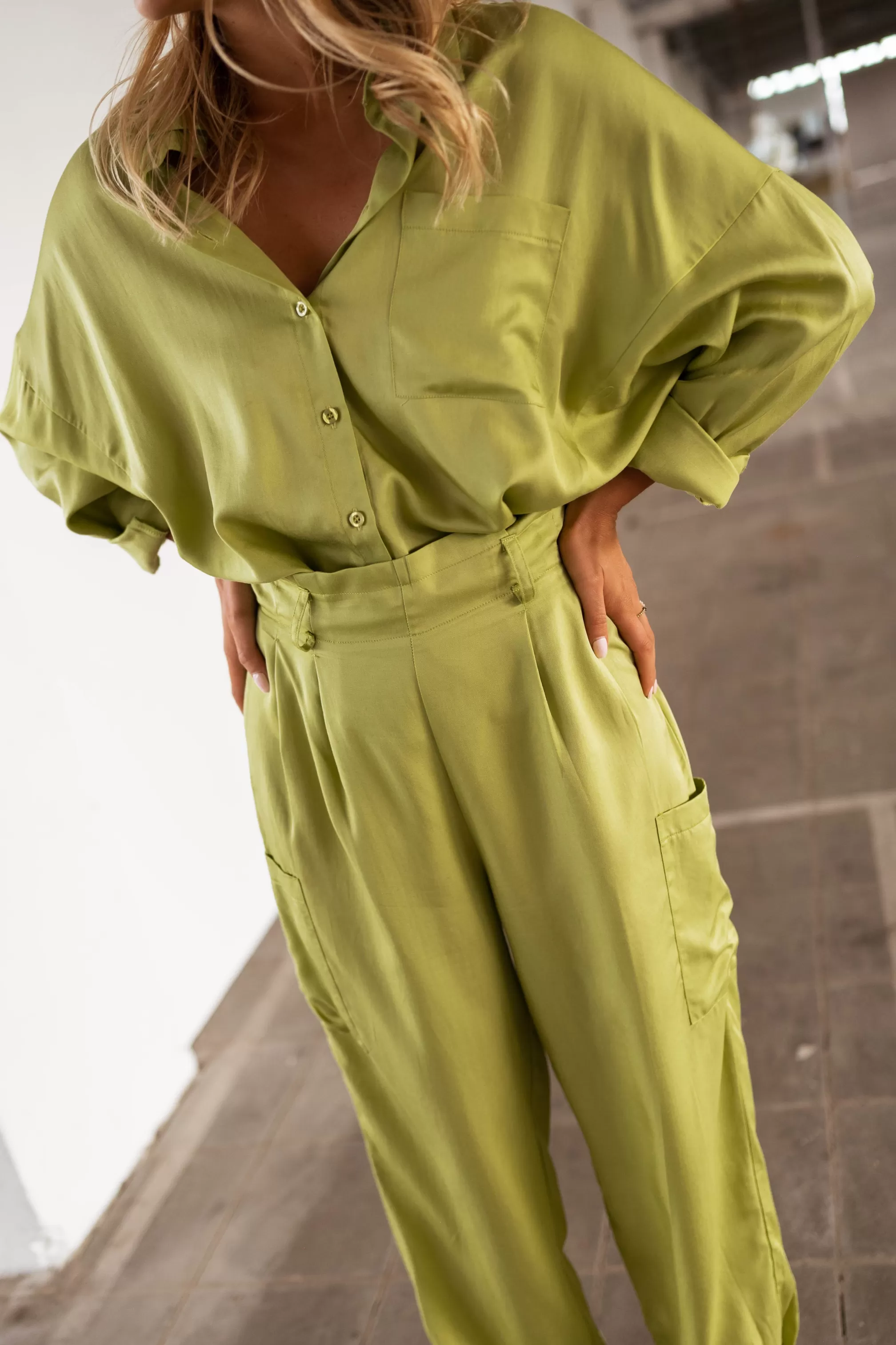 Pants Olive Green Chandler | Pants Large Satin | Ready To-Porter Online | -Easy Clothes Online