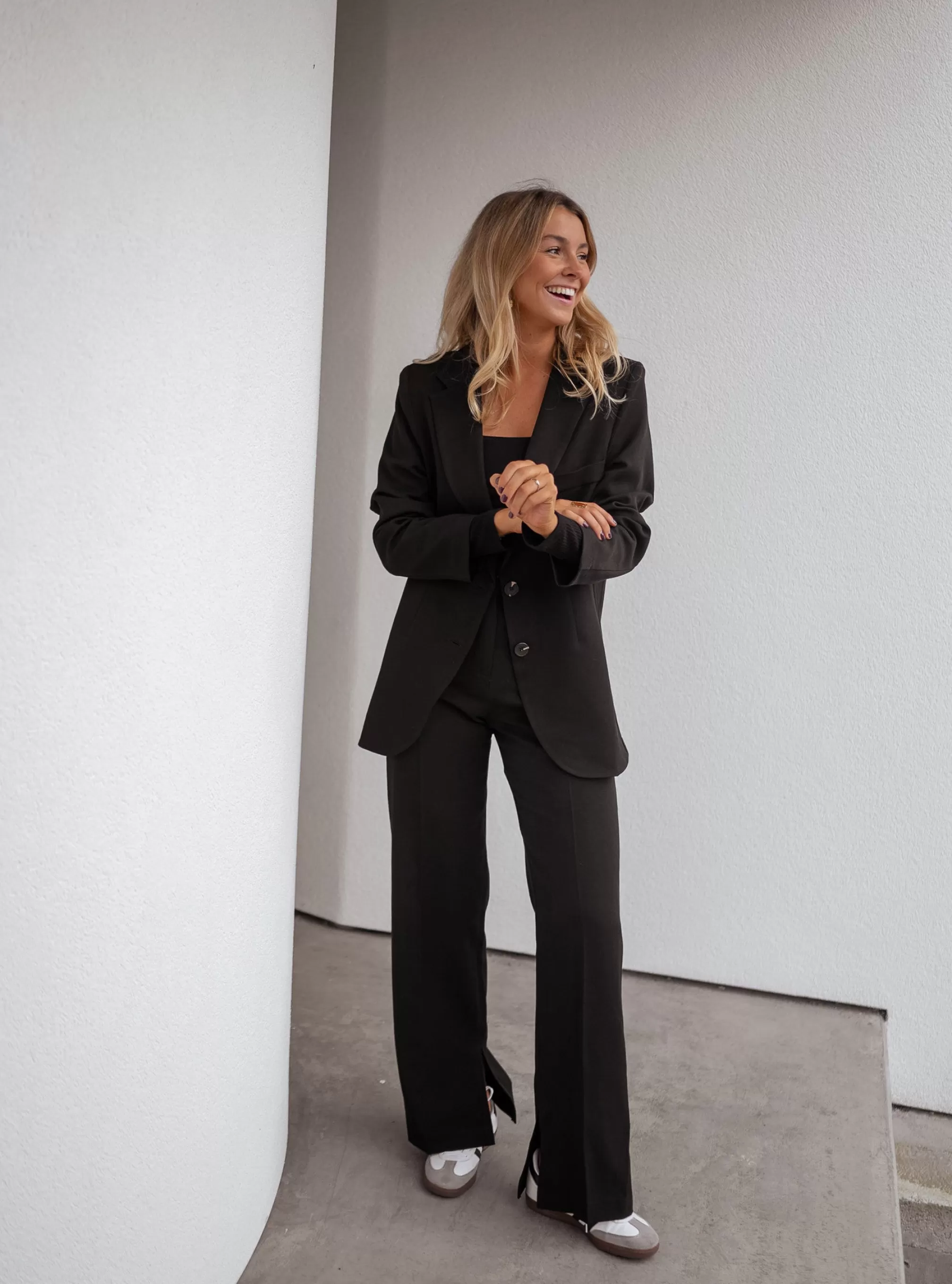 pants_sulli_creation__black_76429-3.webp Pants Sulli CREATION - -Easy Clothes New