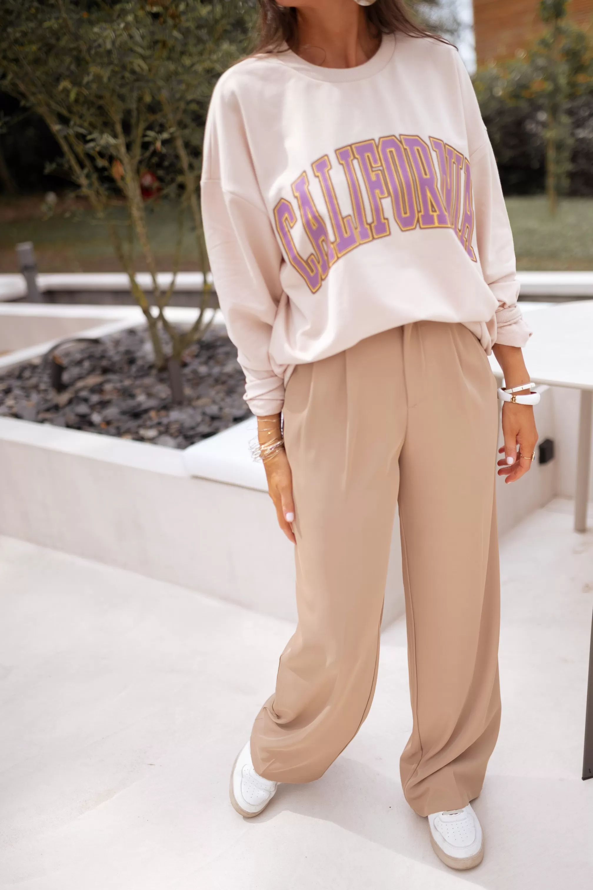 pants_victor__beige_77133-3.webp Pants Victor - -Easy Clothes New