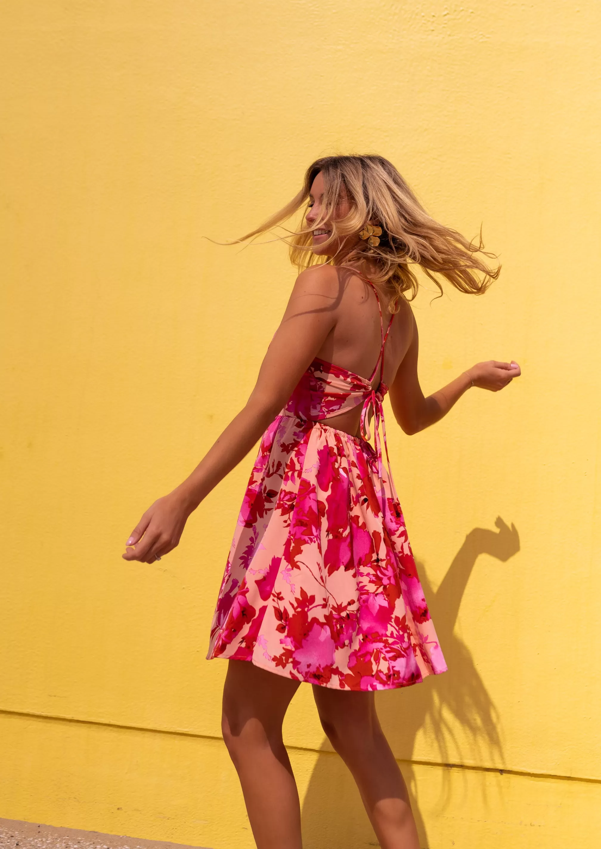 Robe Nolwenn Rose à Fleurs | Robe Dos Ouvert | Prêt-à-porter En Ligne | -Easy Clothes Store