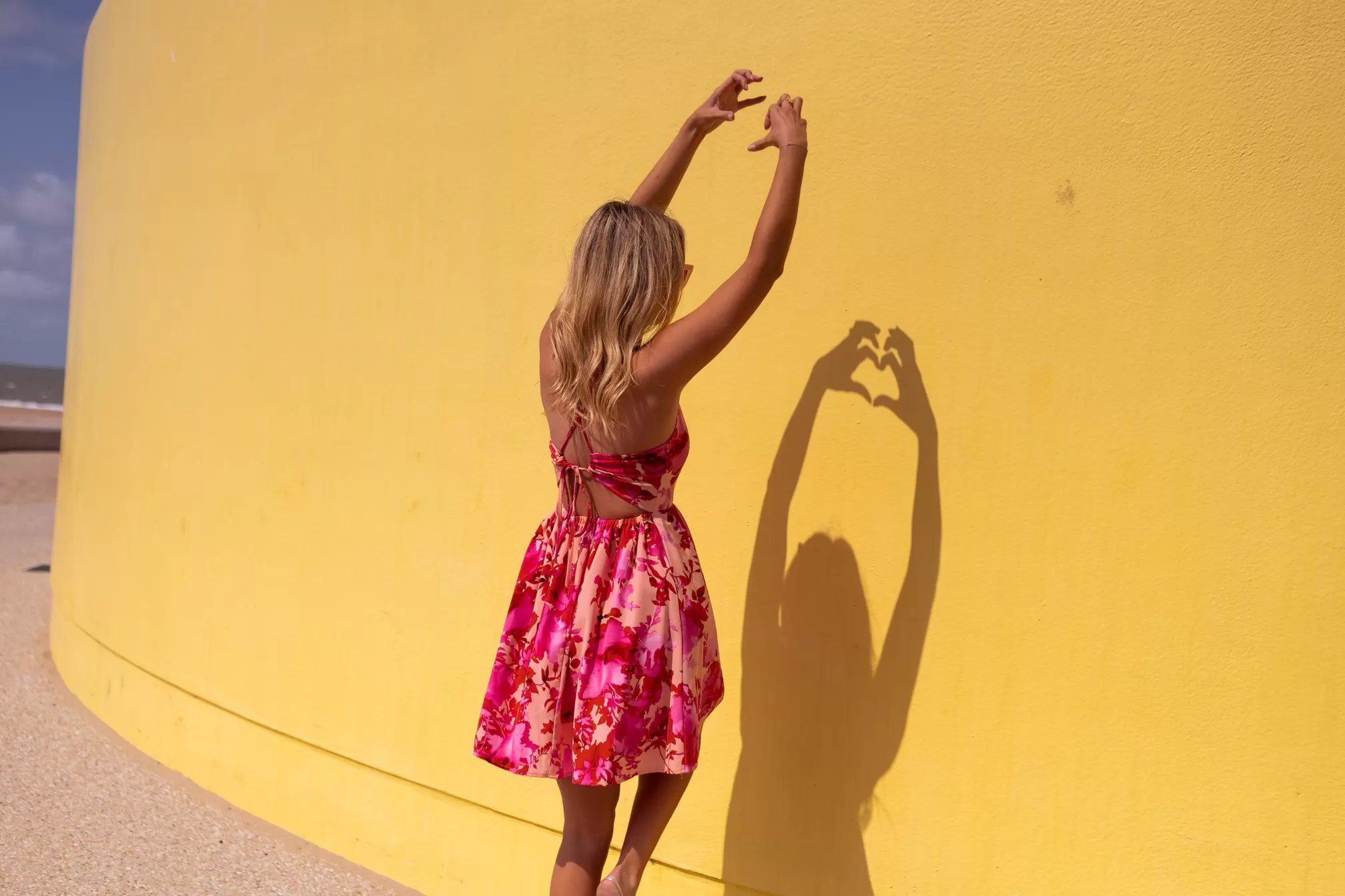 Robe Nolwenn Rose à Fleurs | Robe Dos Ouvert | Prêt-à-porter En Ligne | -Easy Clothes Store