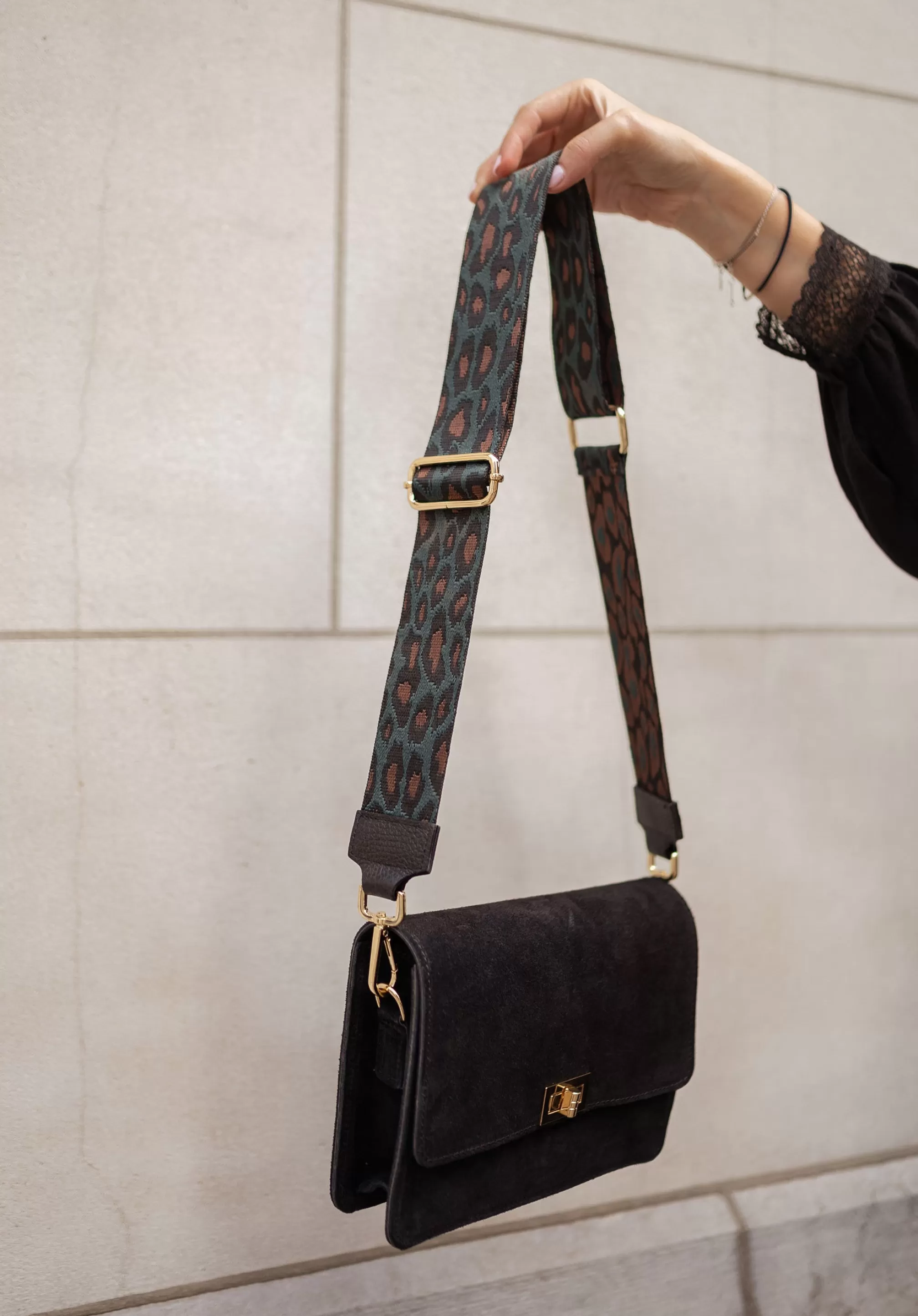 Sac Trika Noir En Daim | Sac à Bandoulière | Prêt-à-porter En Ligne | -Easy Clothes Discount