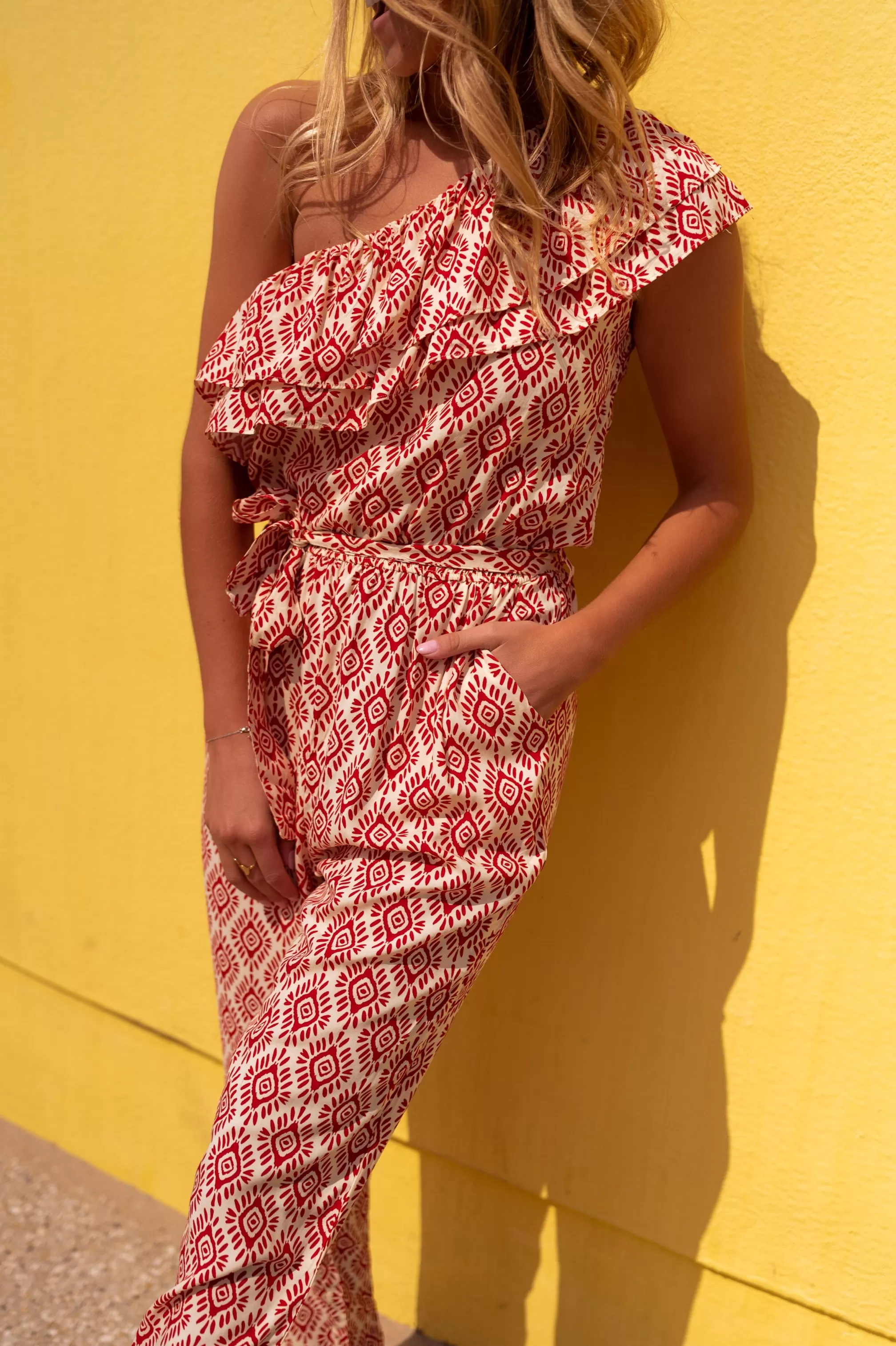 Suit Lara Patterned Red | Suit Has Ruffles | Ready To-Porter Online | -Easy Clothes Hot