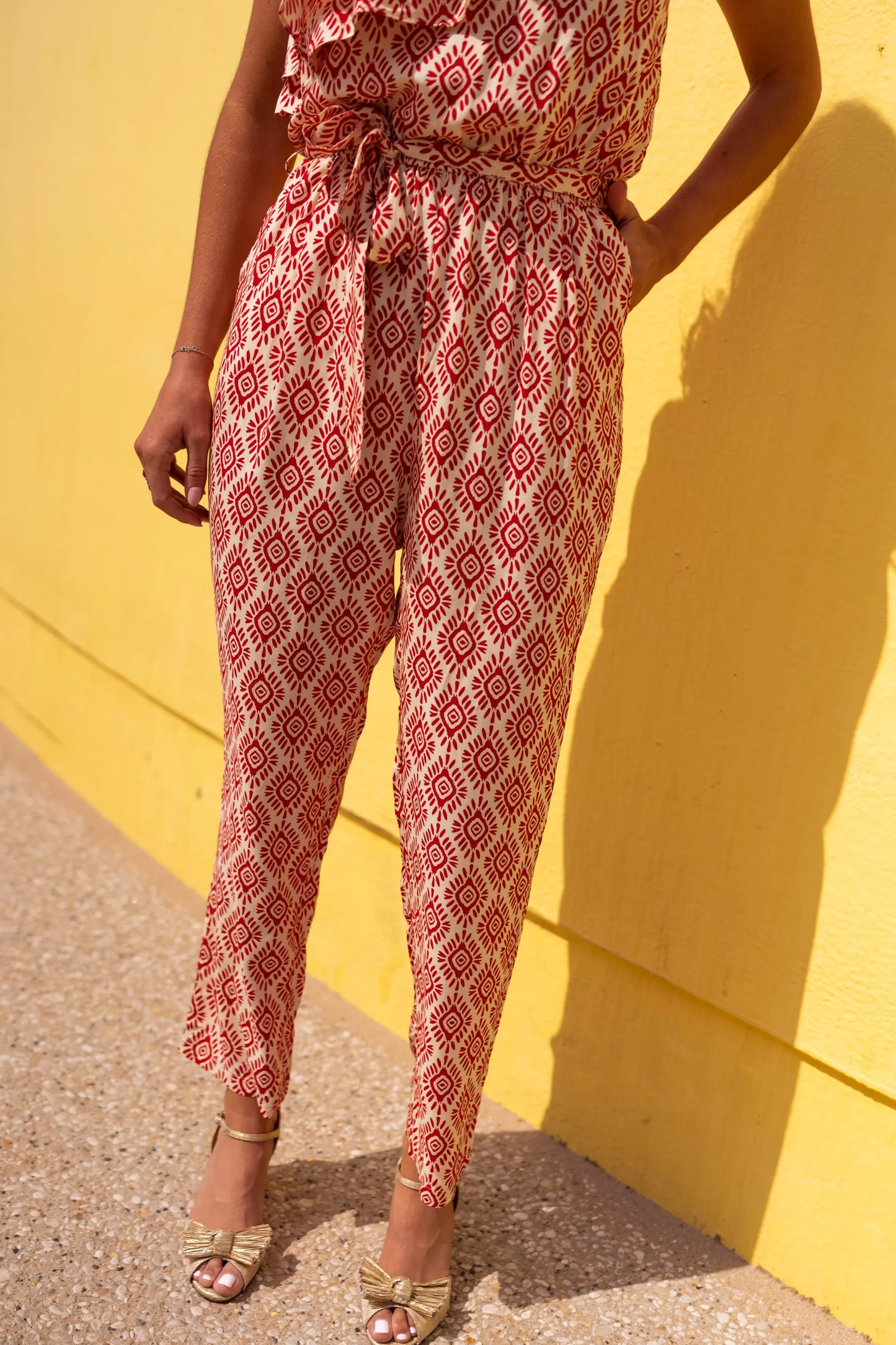 Suit Lara Patterned Red | Suit Has Ruffles | Ready To-Porter Online | -Easy Clothes Hot