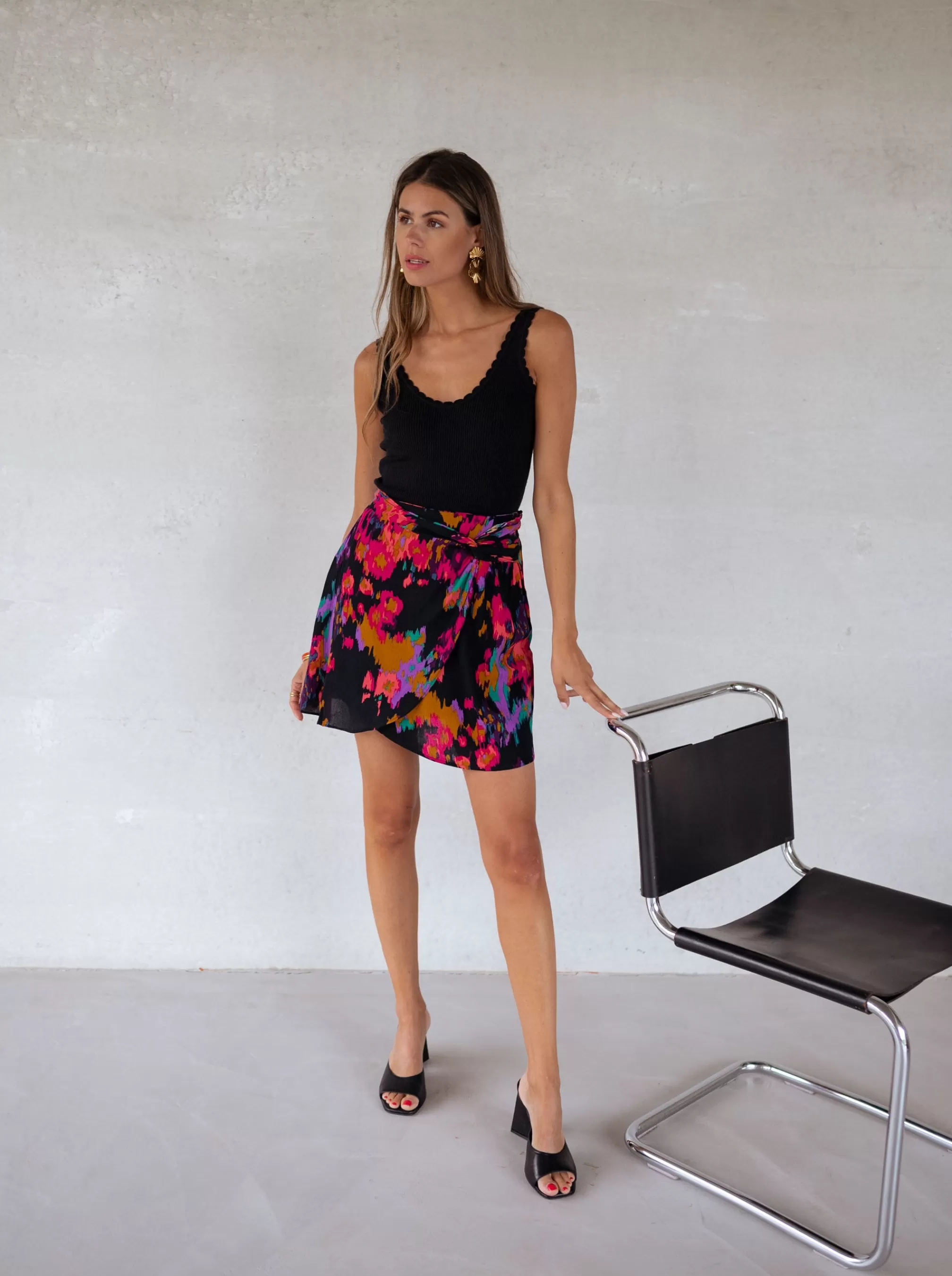 top_bella__black_96823-4.webp Top Bella - -Easy Clothes Discount